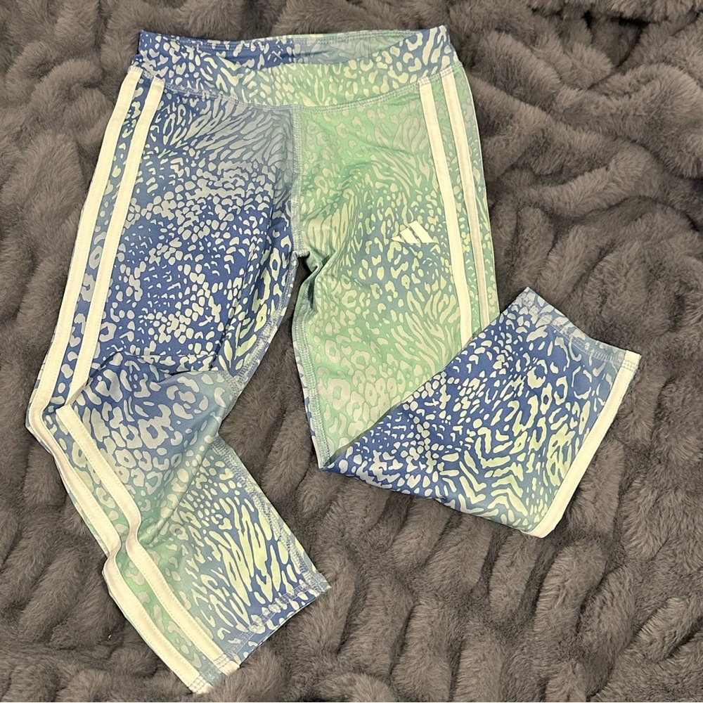 adidas Kids Blue and Green Patterned capri Leggings 7/8